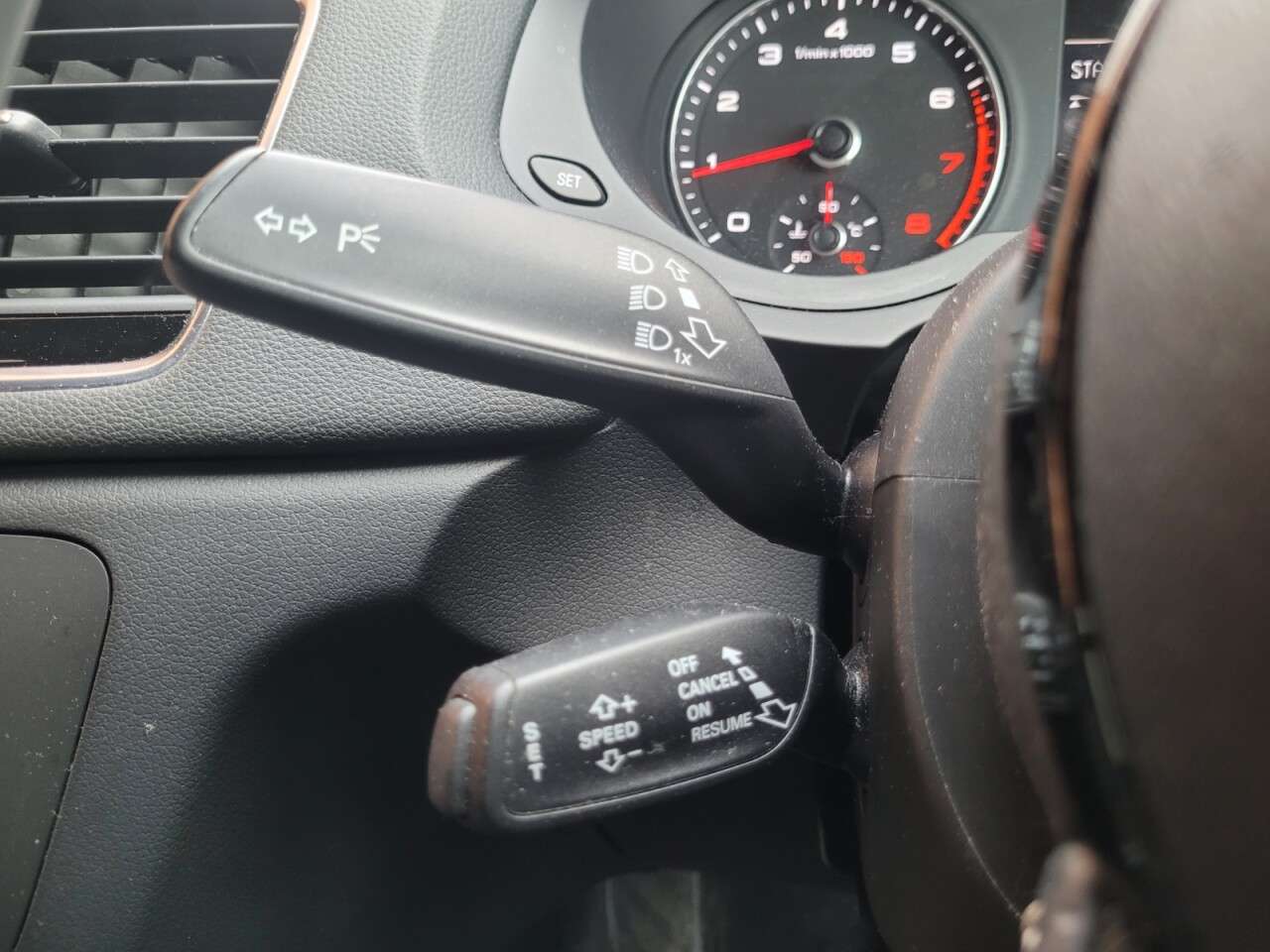 2018 AUDI Q3 2018 AUDI Q3