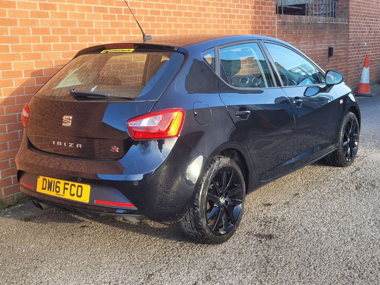 2016 SEAT IBIZA 2016 SEAT IBIZA