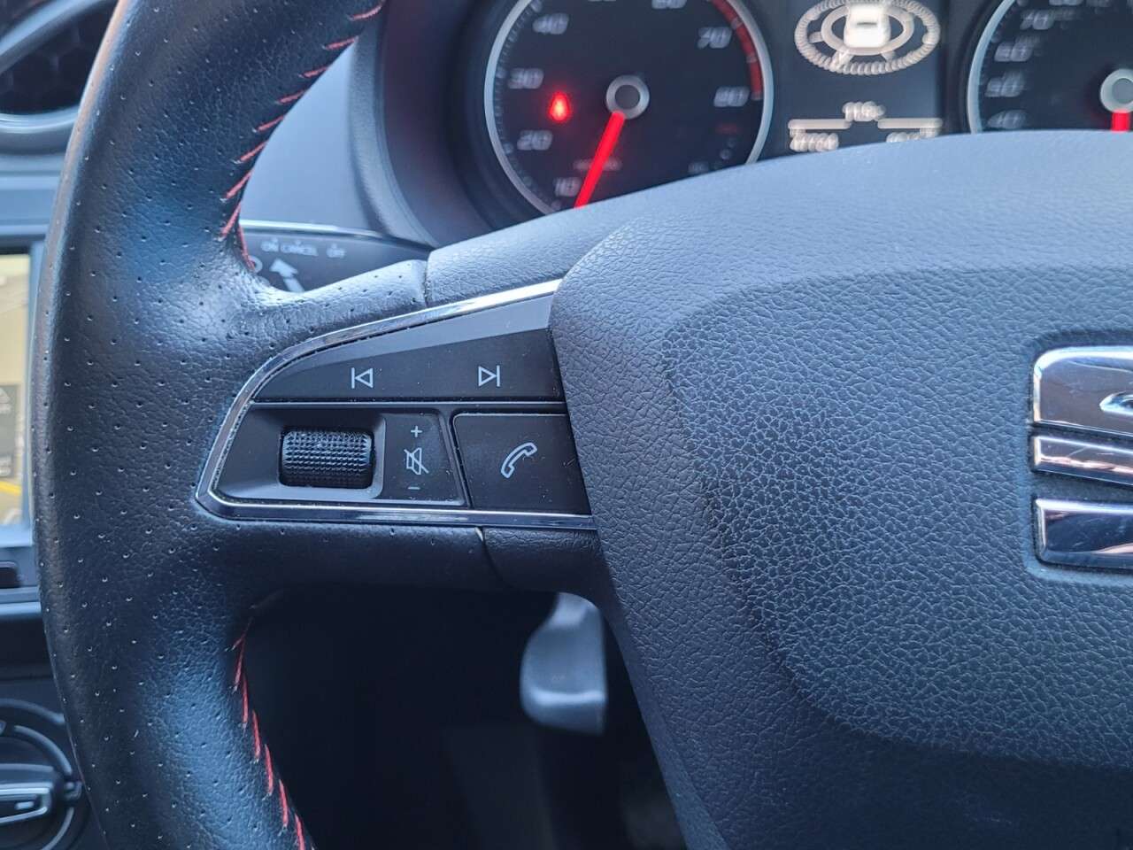 2016 SEAT IBIZA 2016 SEAT IBIZA