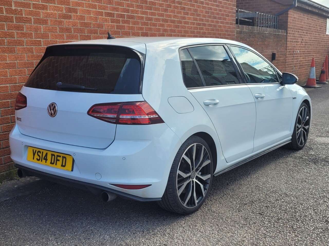 2014 VOLKSWAGEN GOLF 2014 VOLKSWAGEN GOLF