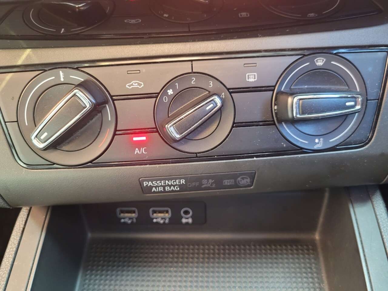 2017 SEAT IBIZA 2017 SEAT IBIZA