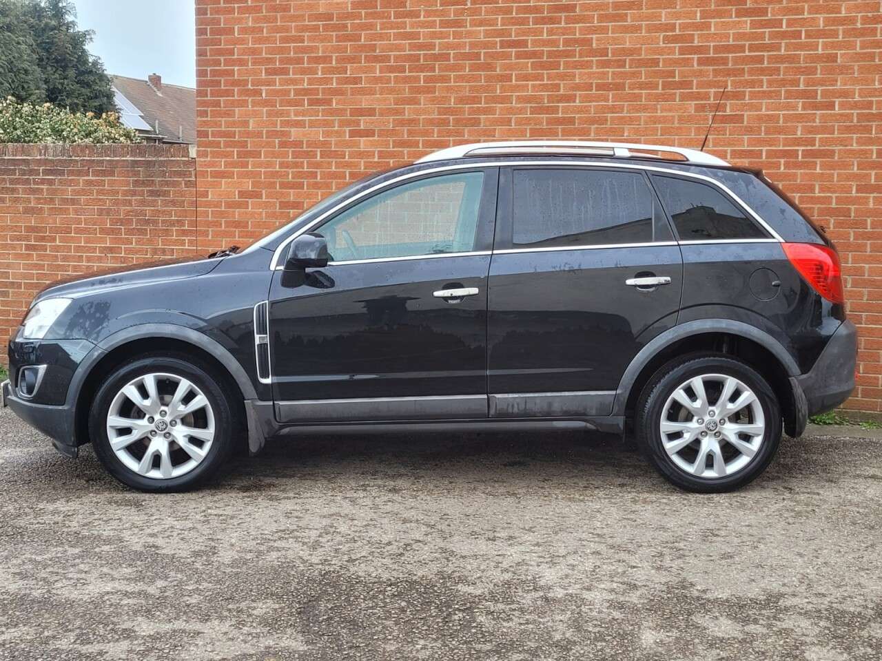 A 2012 VAUXHALL ANTARA 2.2 CDTi SE SUV 5dr Diesel Manual 4WD Euro 5 (184 ps) A 2012 VAUXHALL ANTARA 2.2 CDTi SE SUV 5dr Diesel Manual 4WD Euro 5 (184 ps)