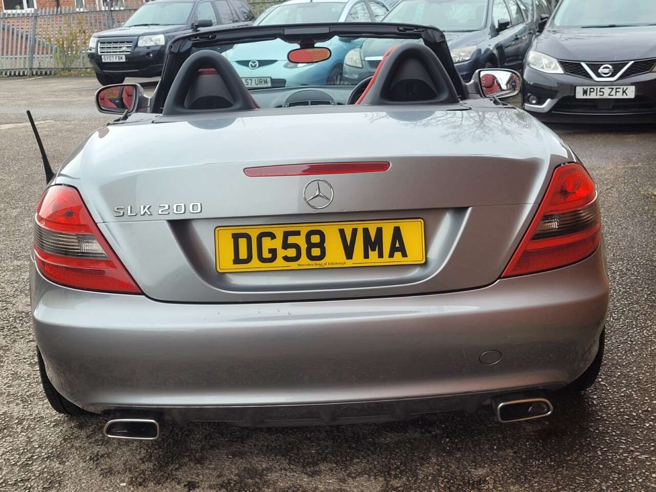 A 2008 MERCEDES-BENZ SLK 1.8 SLK200K Convertible 2dr Petrol Tiptronic Euro 4 (184 ps) A 2008 MERCEDES-BENZ SLK 1.8 SLK200K Convertible 2dr Petrol Tiptronic Euro 4 (184 ps)