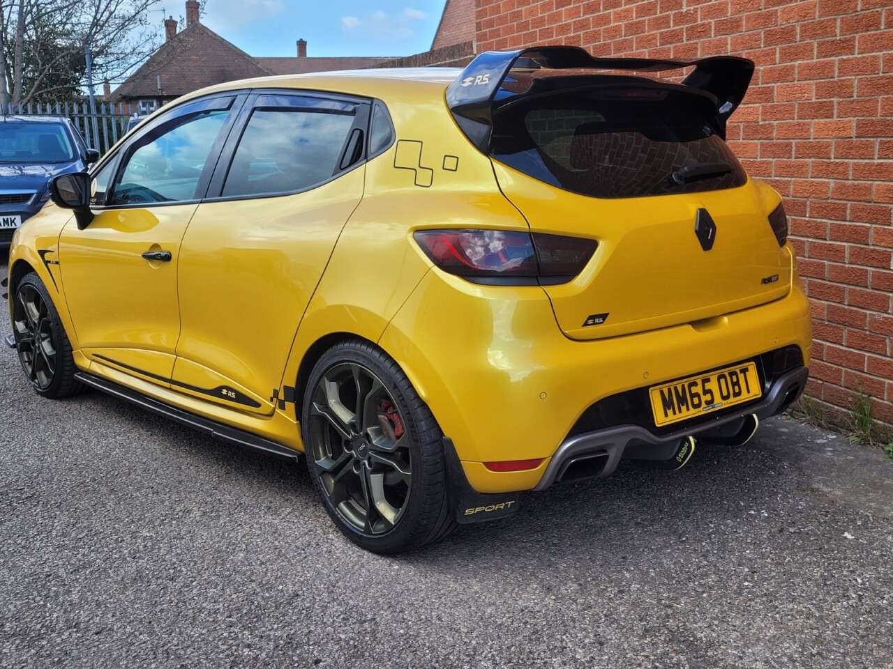 2015 RENAULT CLIO 2015 RENAULT CLIO