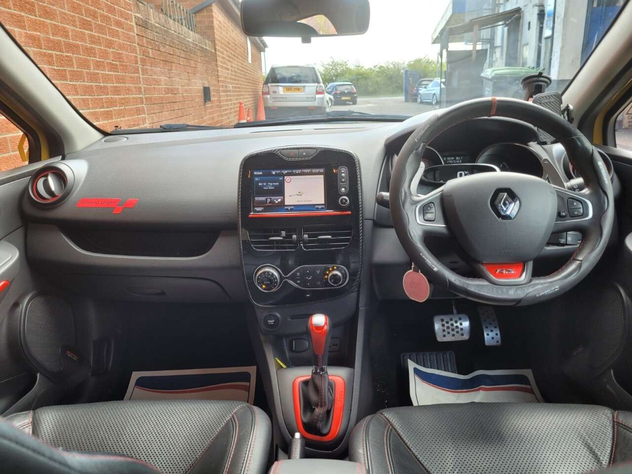 2015 RENAULT CLIO 2015 RENAULT CLIO