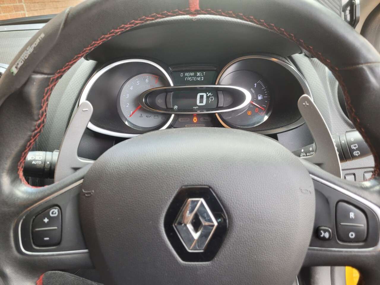 2015 RENAULT CLIO 2015 RENAULT CLIO