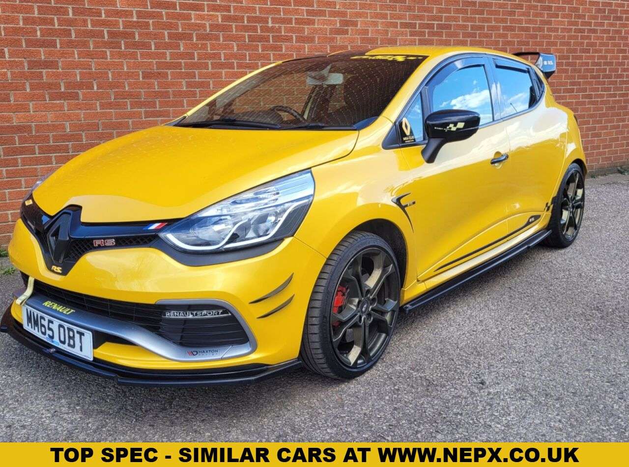 A 2015 RENAULT CLIO 1.6 TCe Renaultsport Nav Lux Hatchback 5dr Petrol Auto Euro 6 (200 ps) A 2015 RENAULT CLIO 1.6 TCe Renaultsport Nav Lux Hatchback 5dr Petrol Auto Euro 6 (200 ps)
