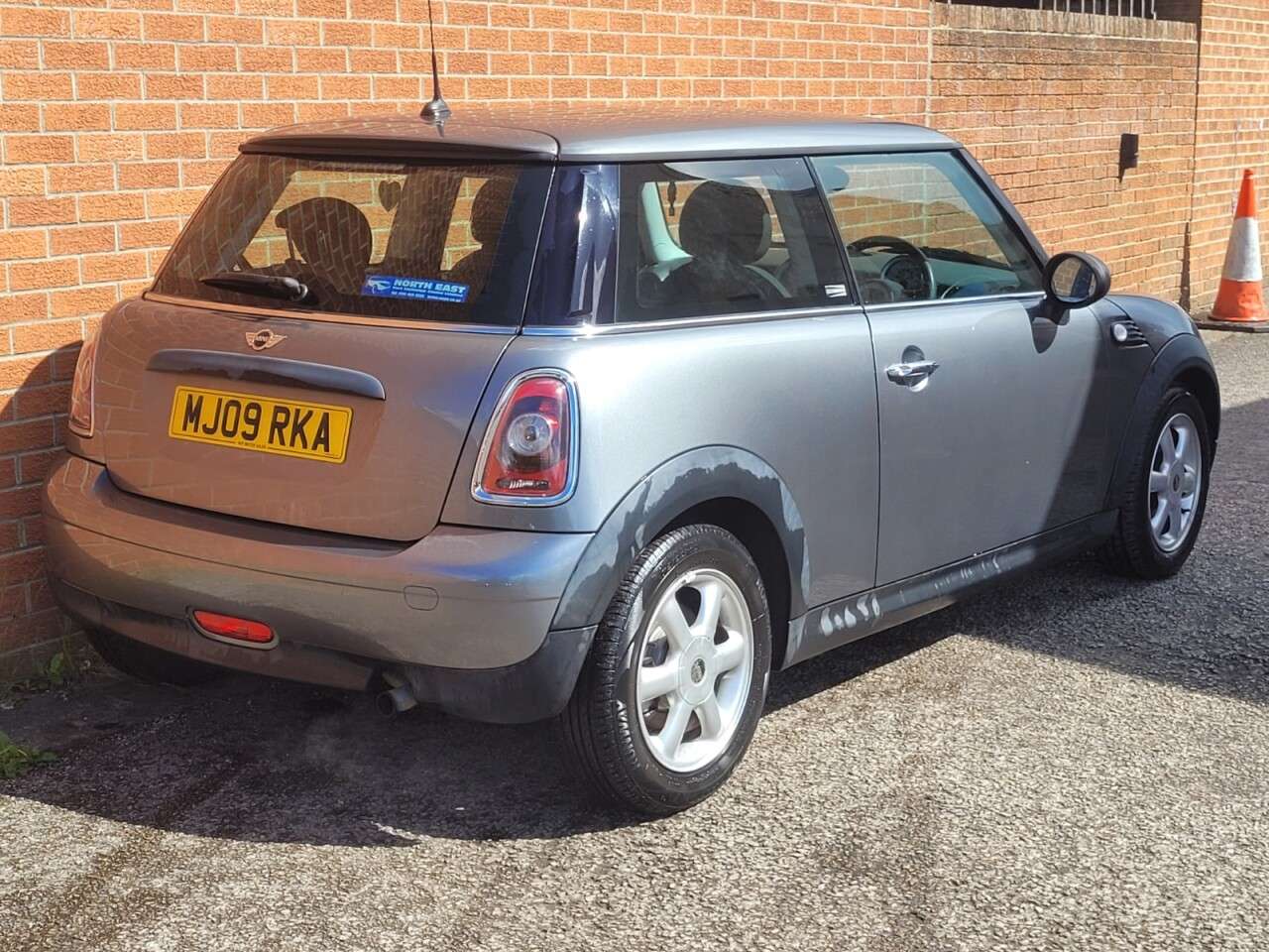 2009 MINI HATCH 2009 MINI HATCH