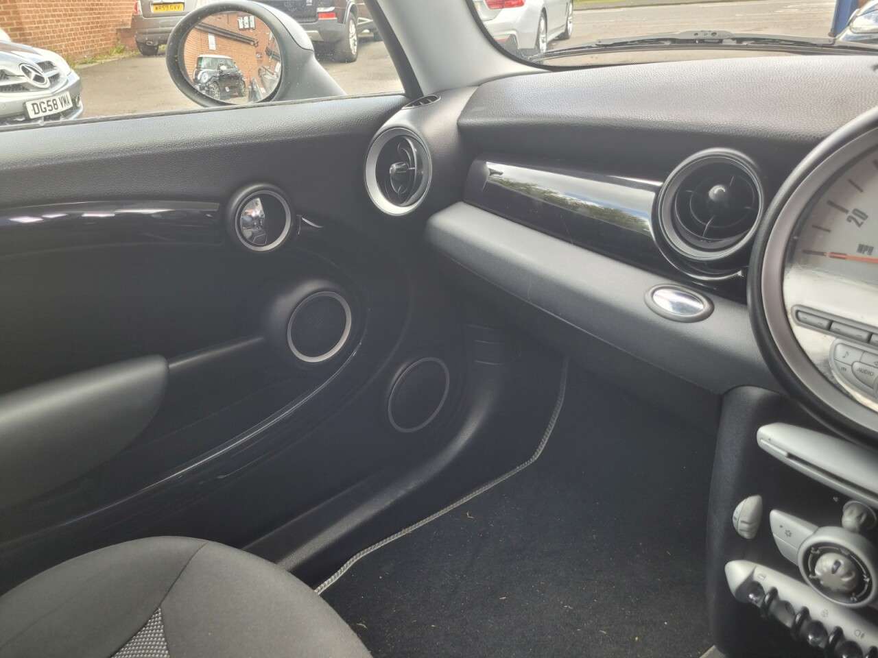 2009 MINI HATCH 2009 MINI HATCH