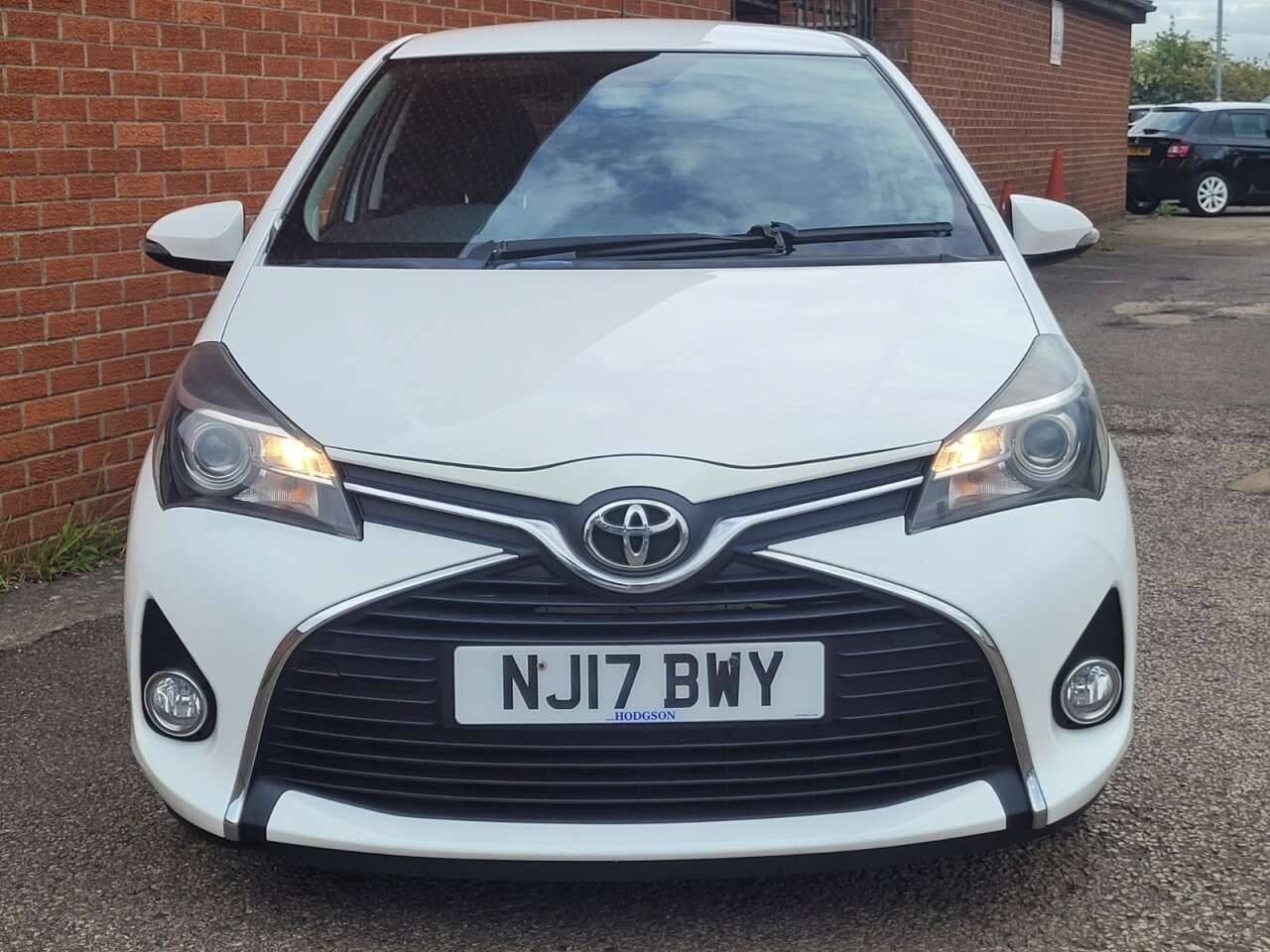 2017 TOYOTA YARIS 2017 TOYOTA YARIS