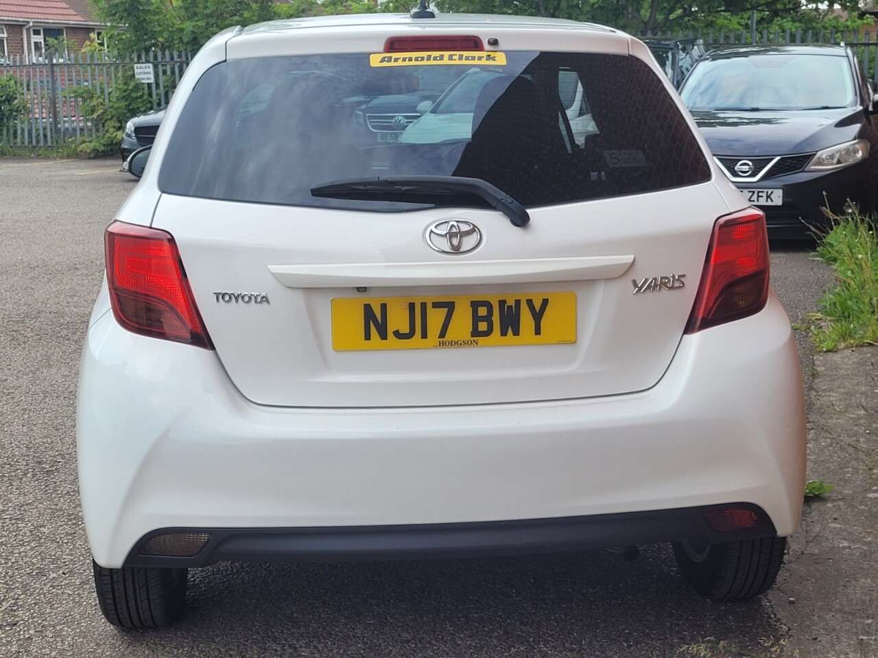 2017 TOYOTA YARIS 2017 TOYOTA YARIS