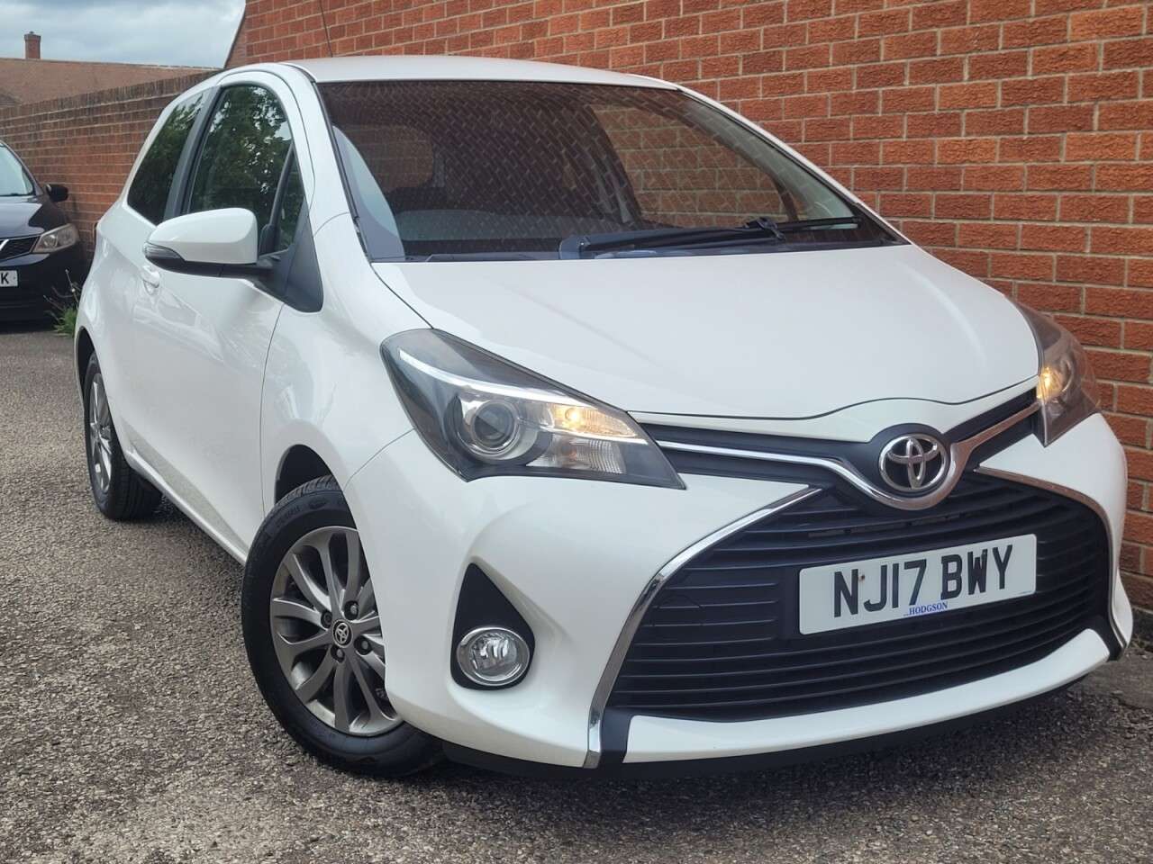 2017 TOYOTA YARIS 2017 TOYOTA YARIS