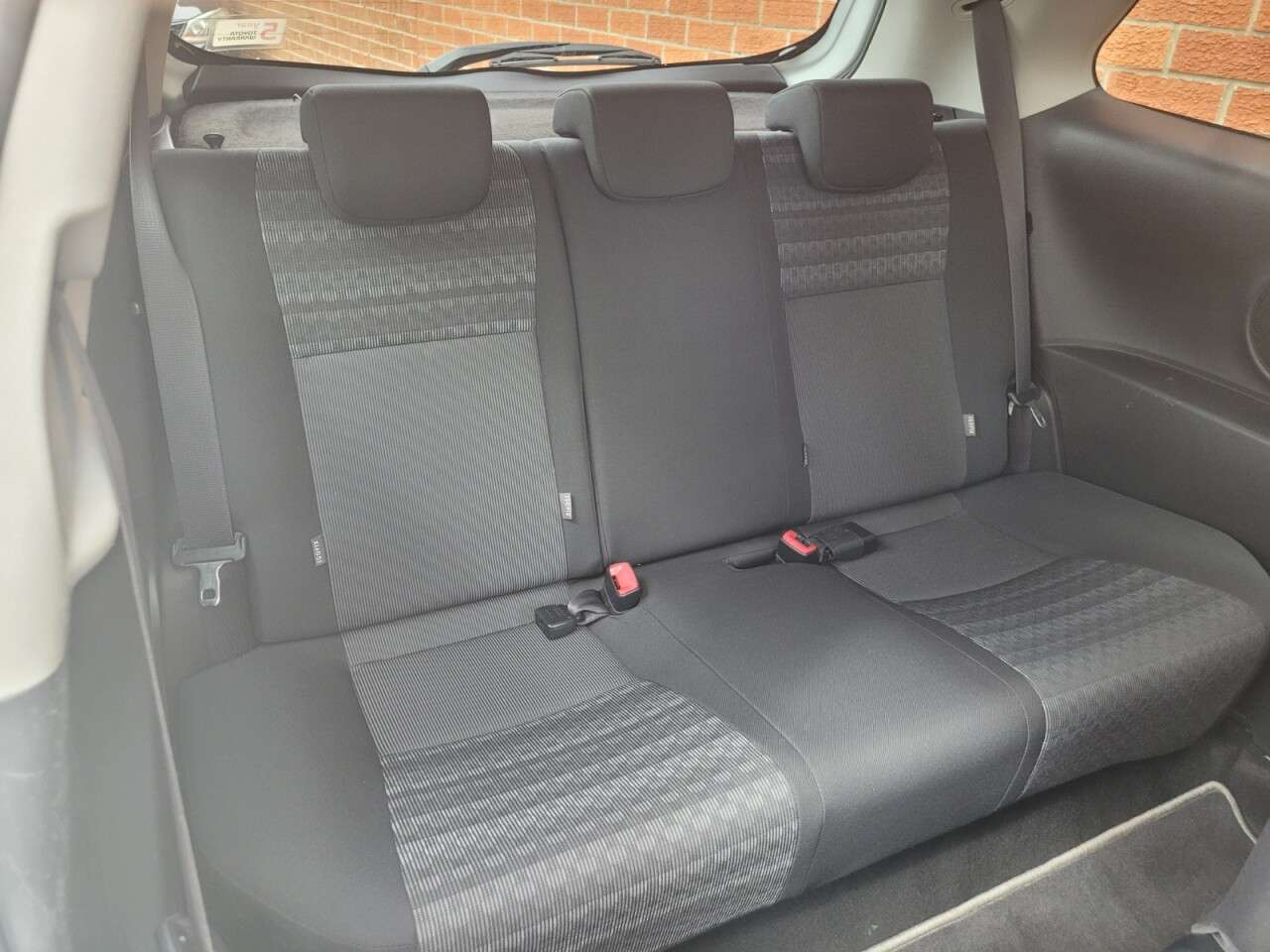 2017 TOYOTA YARIS 2017 TOYOTA YARIS