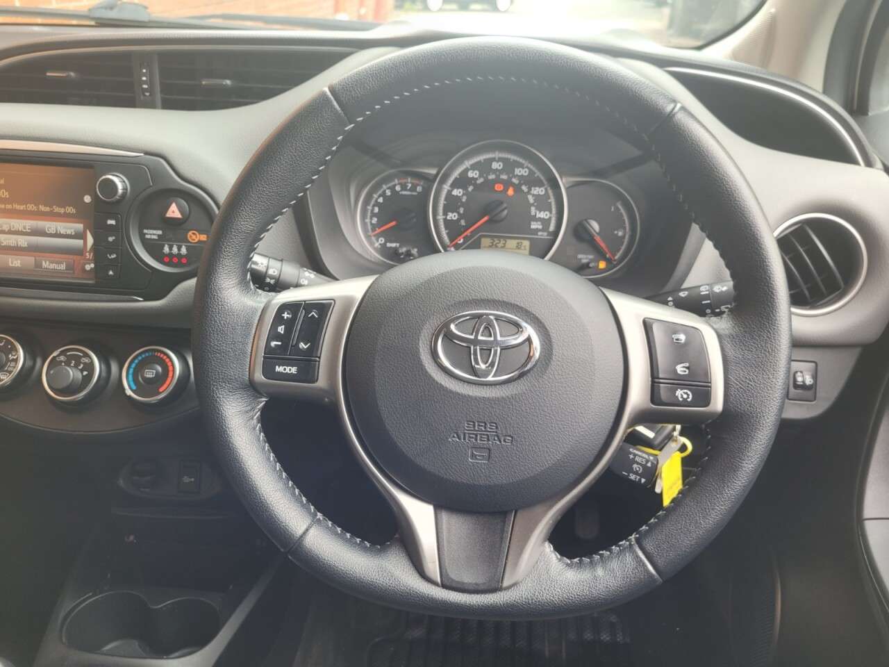 2017 TOYOTA YARIS 2017 TOYOTA YARIS