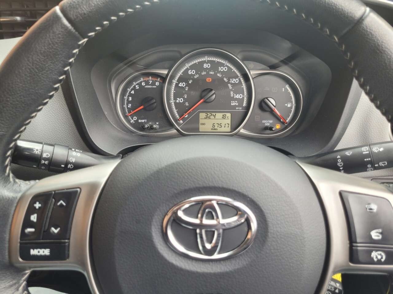 2017 TOYOTA YARIS 2017 TOYOTA YARIS
