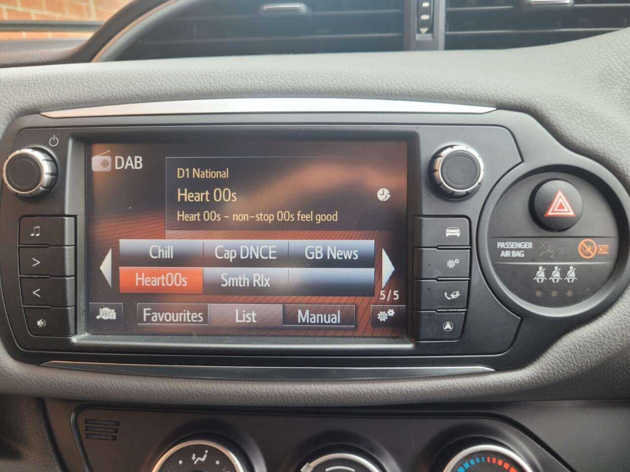 2017 TOYOTA YARIS 2017 TOYOTA YARIS