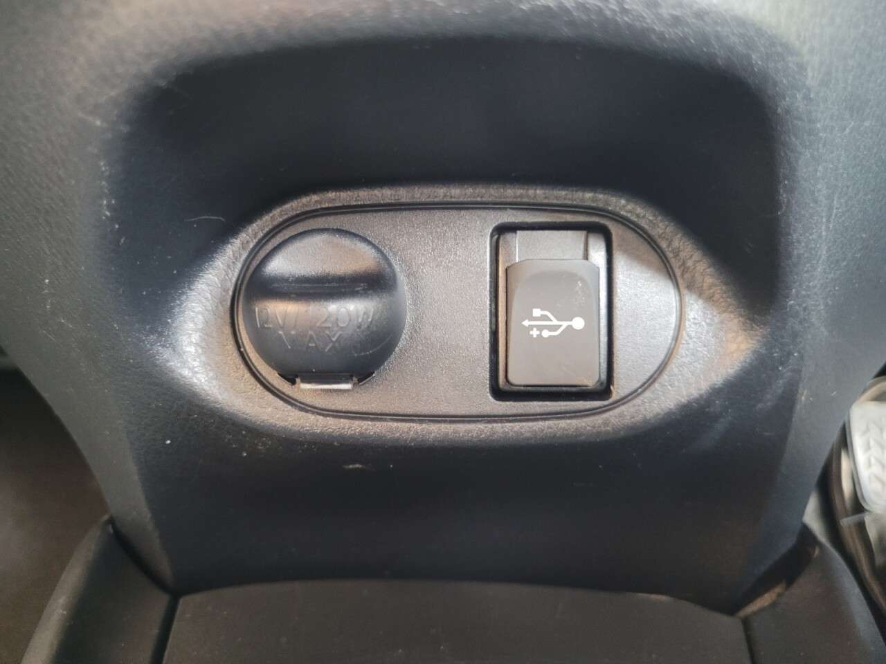2017 TOYOTA YARIS 2017 TOYOTA YARIS