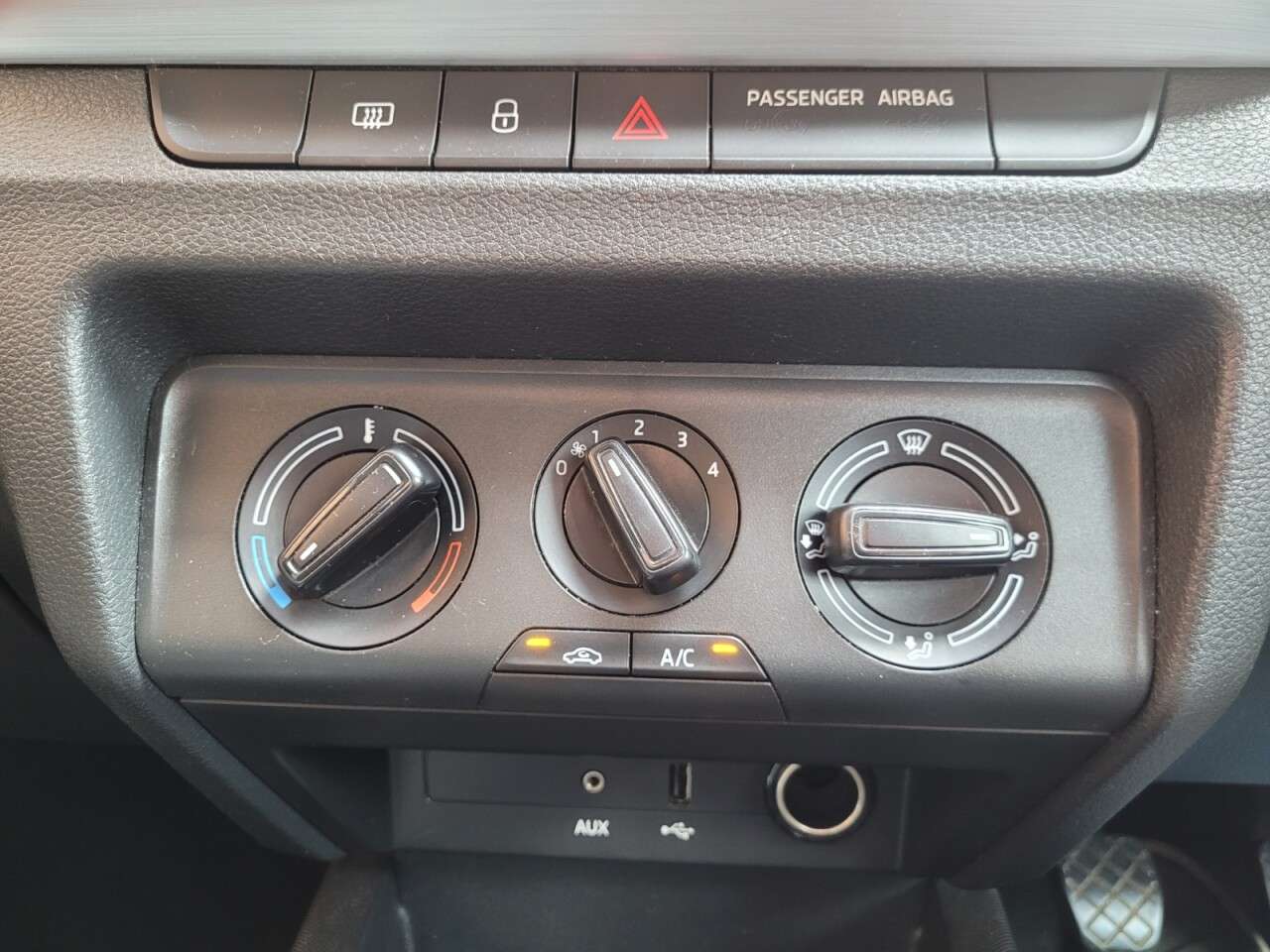 2016 SKODA FABIA 2016 SKODA FABIA