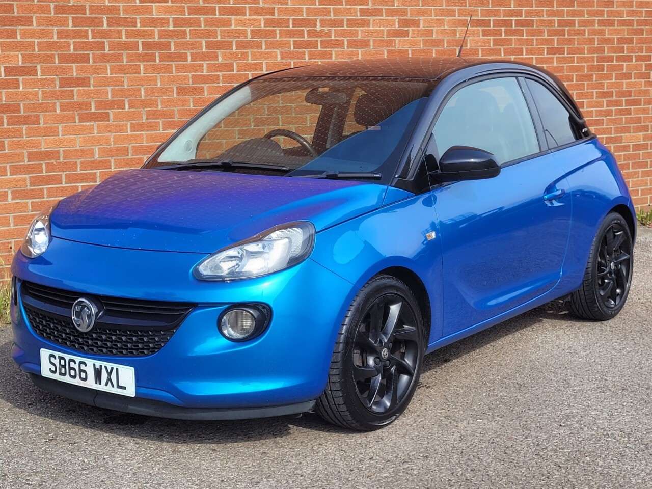 A 2016 VAUXHALL ADAM 1.2i ecoFLEX ENERGISED Hatchback 3dr Petrol Manual Euro 6 (s/s) (70 ps) A 2016 VAUXHALL ADAM 1.2i ecoFLEX ENERGISED Hatchback 3dr Petrol Manual Euro 6 (s/s) (70 ps)