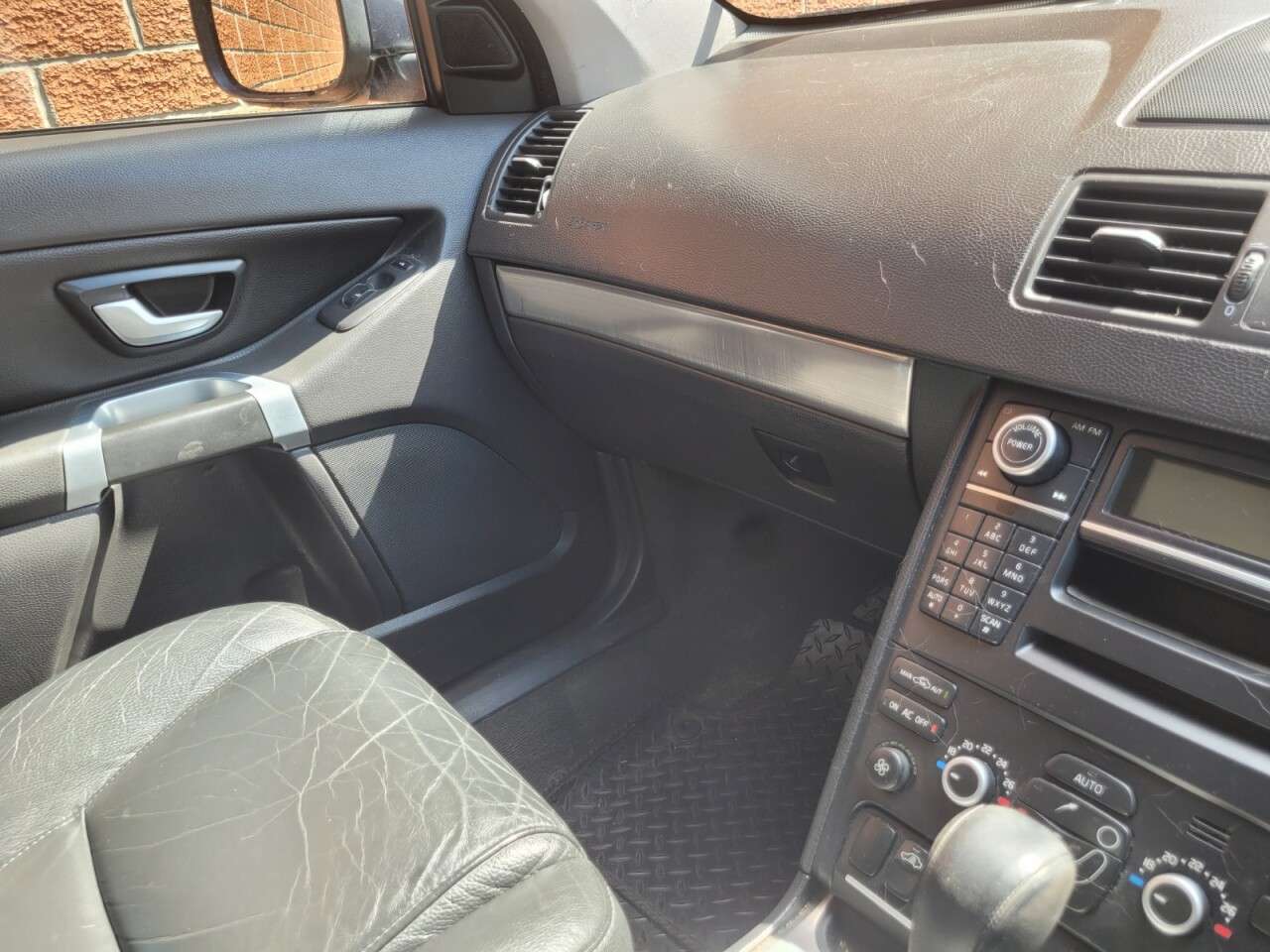 2010 VOLVO XC90 2010 VOLVO XC90