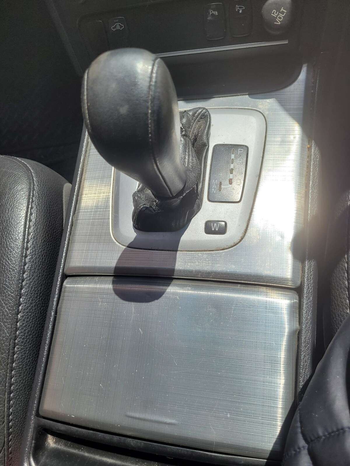 2010 VOLVO XC90 2010 VOLVO XC90