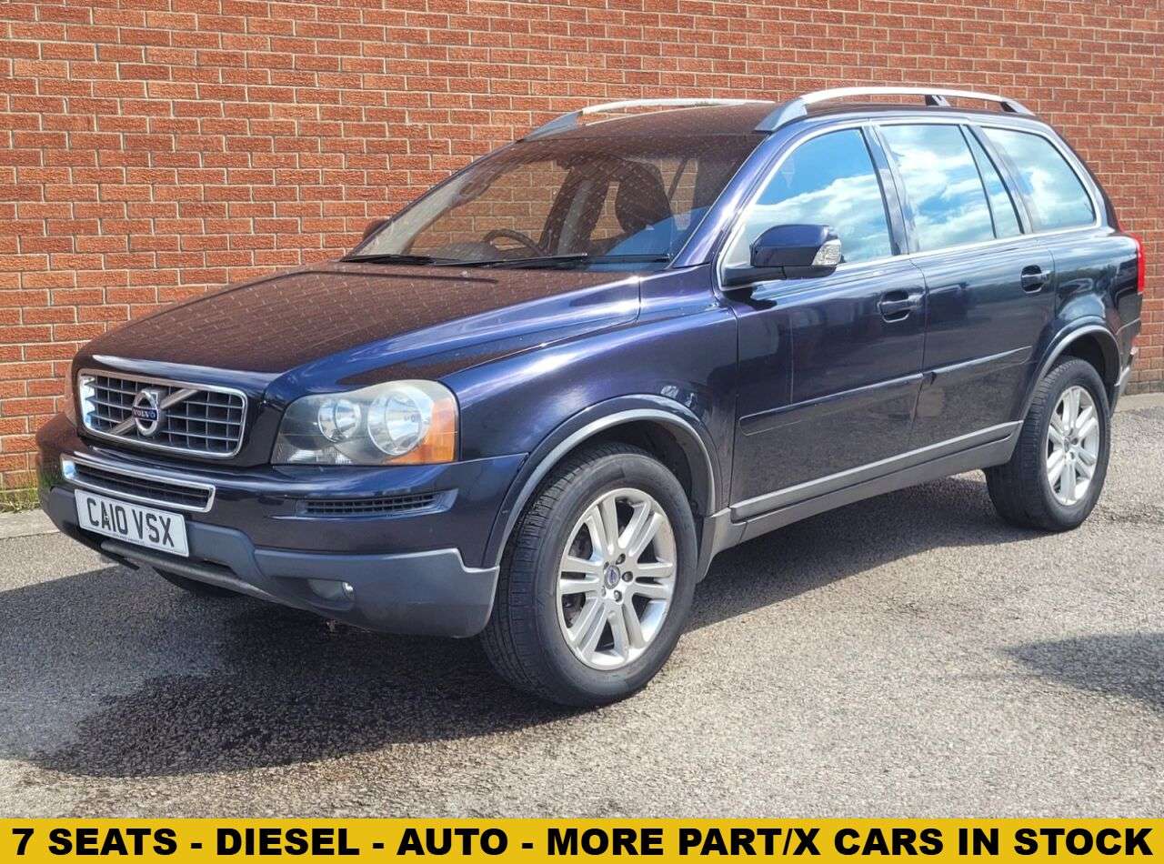 A 2010 VOLVO XC90 2.4 D5 SE SUV 5dr Diesel Geartronic AWD (224 g/km, 182 bhp) A 2010 VOLVO XC90 2.4 D5 SE SUV 5dr Diesel Geartronic AWD (224 g/km, 182 bhp)