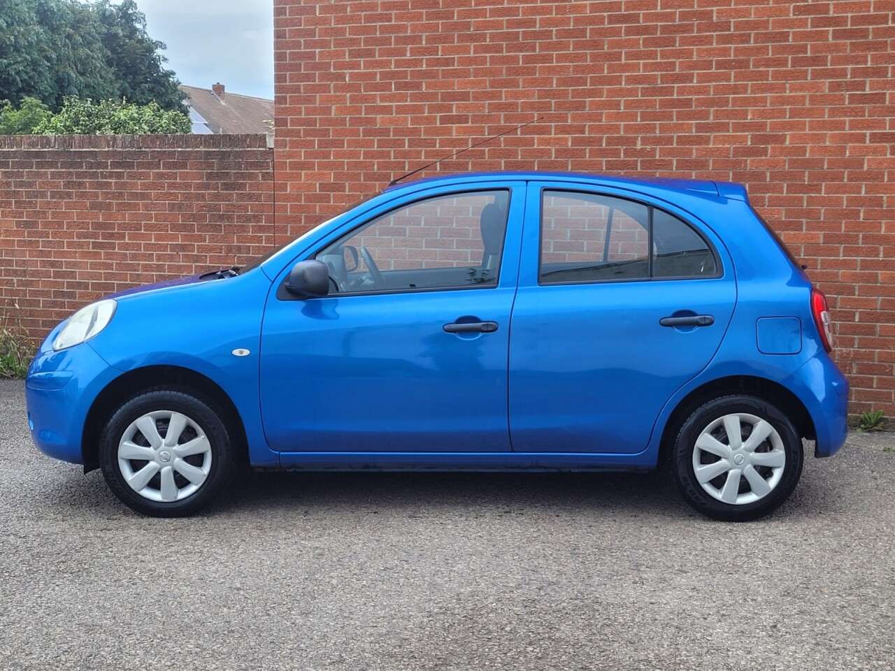 A 2012 NISSAN MICRA 1.2 12V Visia Hatchback 5dr Petrol Manual Euro 5 (80 ps) A 2012 NISSAN MICRA 1.2 12V Visia Hatchback 5dr Petrol Manual Euro 5 (80 ps)