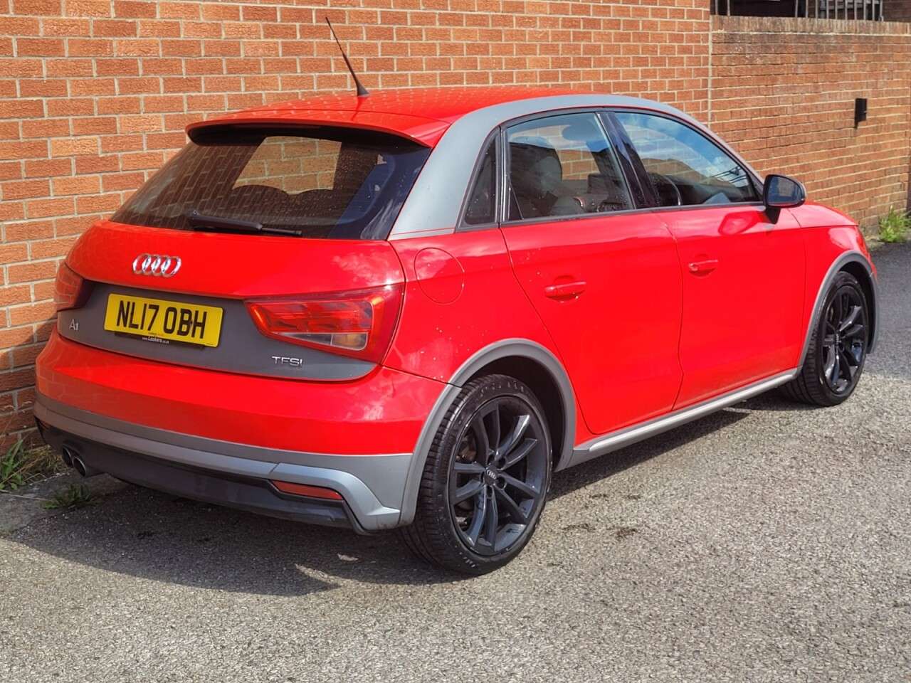 2017 AUDI A1 2017 AUDI A1