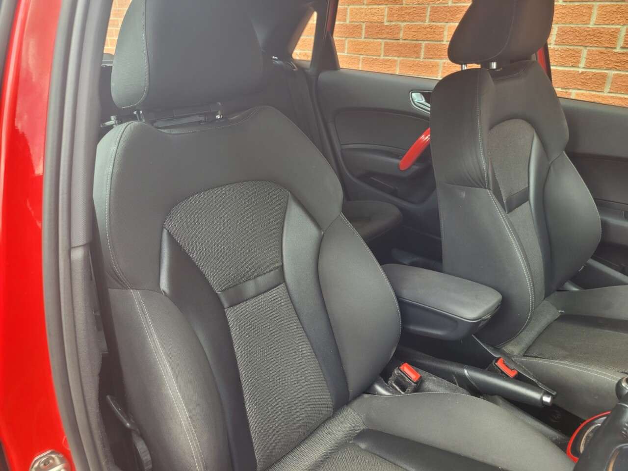 2017 AUDI A1 2017 AUDI A1