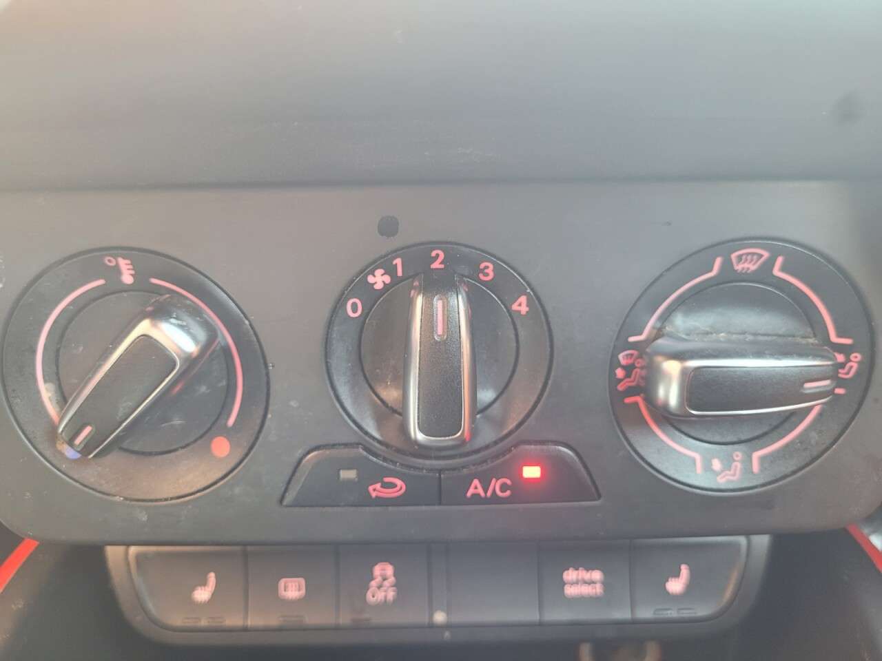 2017 AUDI A1 2017 AUDI A1