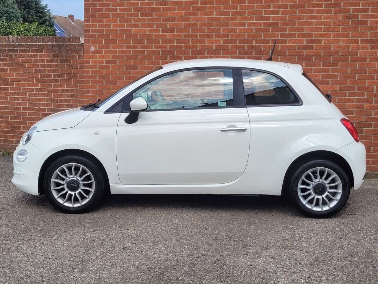 A 2016 FIAT 500 1.2 ECO Pop Star Hatchback 3dr Petrol Manual Euro 6 (s/s) (69 bhp) A 2016 FIAT 500 1.2 ECO Pop Star Hatchback 3dr Petrol Manual Euro 6 (s/s) (69 bhp)