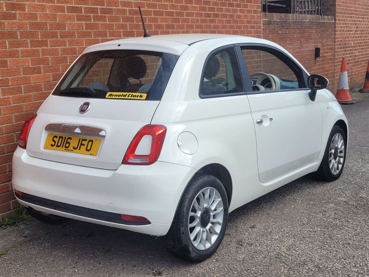 2016 FIAT 500 2016 FIAT 500