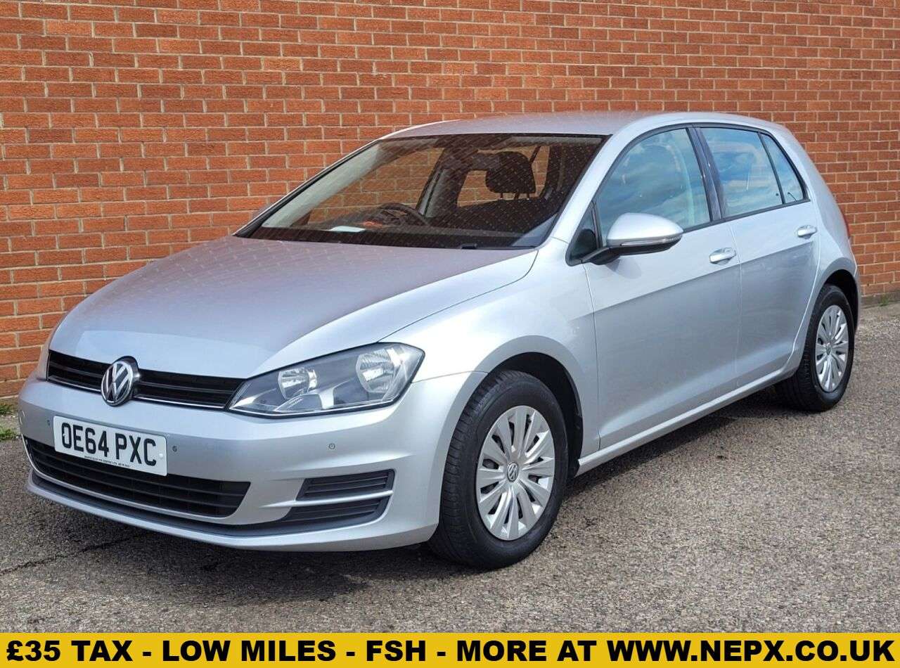 A 2014 VOLKSWAGEN GOLF 1.2 TSI BlueMotion Tech S Hatchback 5dr Petrol Manual Euro 5 (s/s) (85 ps) A 2014 VOLKSWAGEN GOLF 1.2 TSI BlueMotion Tech S Hatchback 5dr Petrol Manual Euro 5 (s/s) (85 ps)