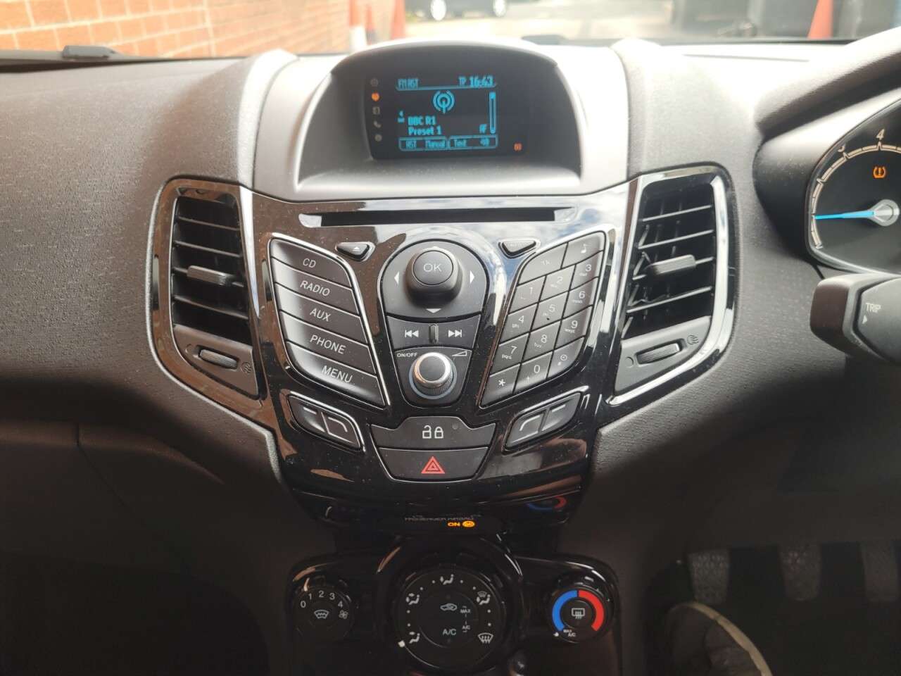 2014 FORD FIESTA 2014 FORD FIESTA