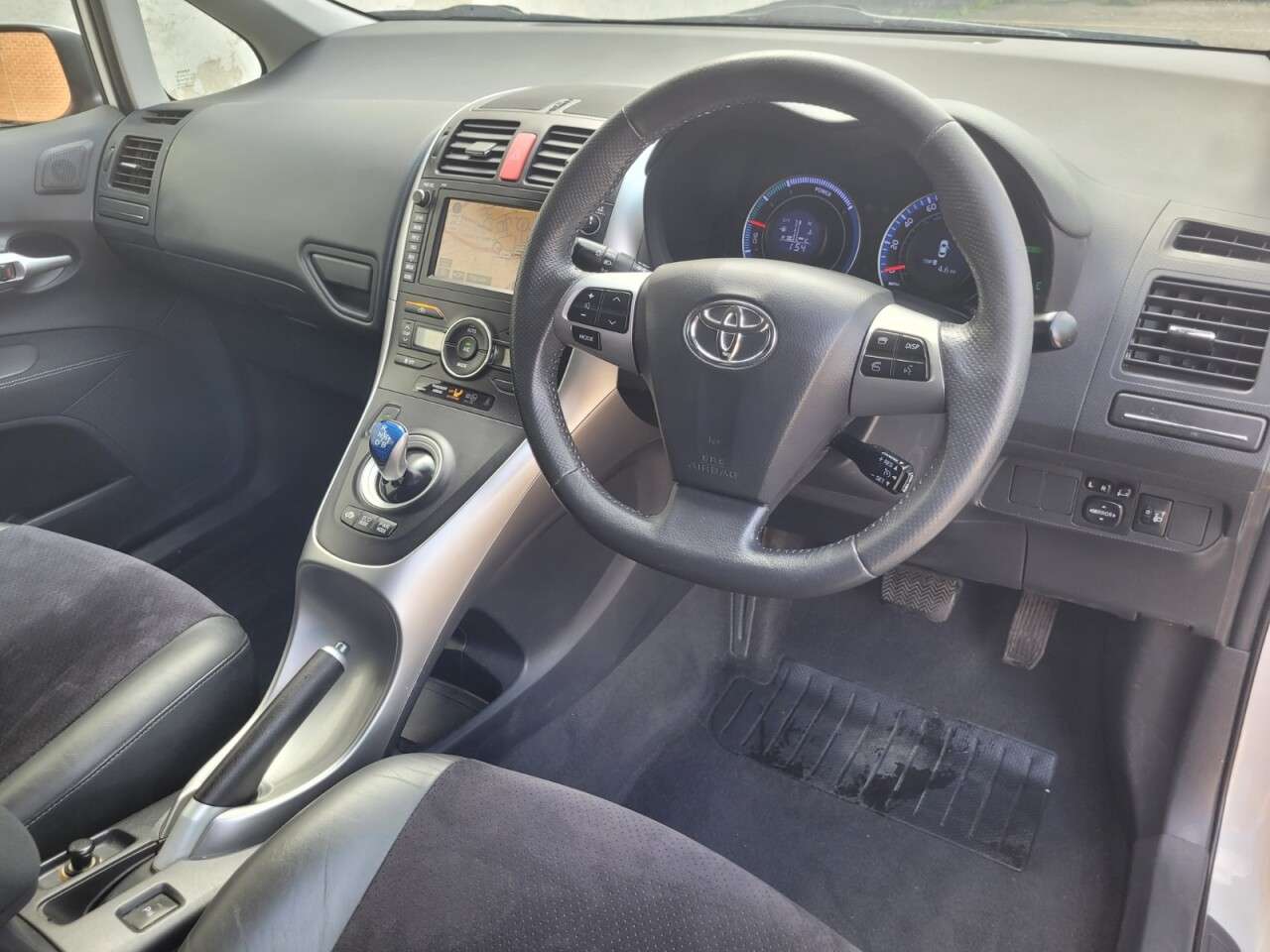 2011 TOYOTA AURIS 2011 TOYOTA AURIS