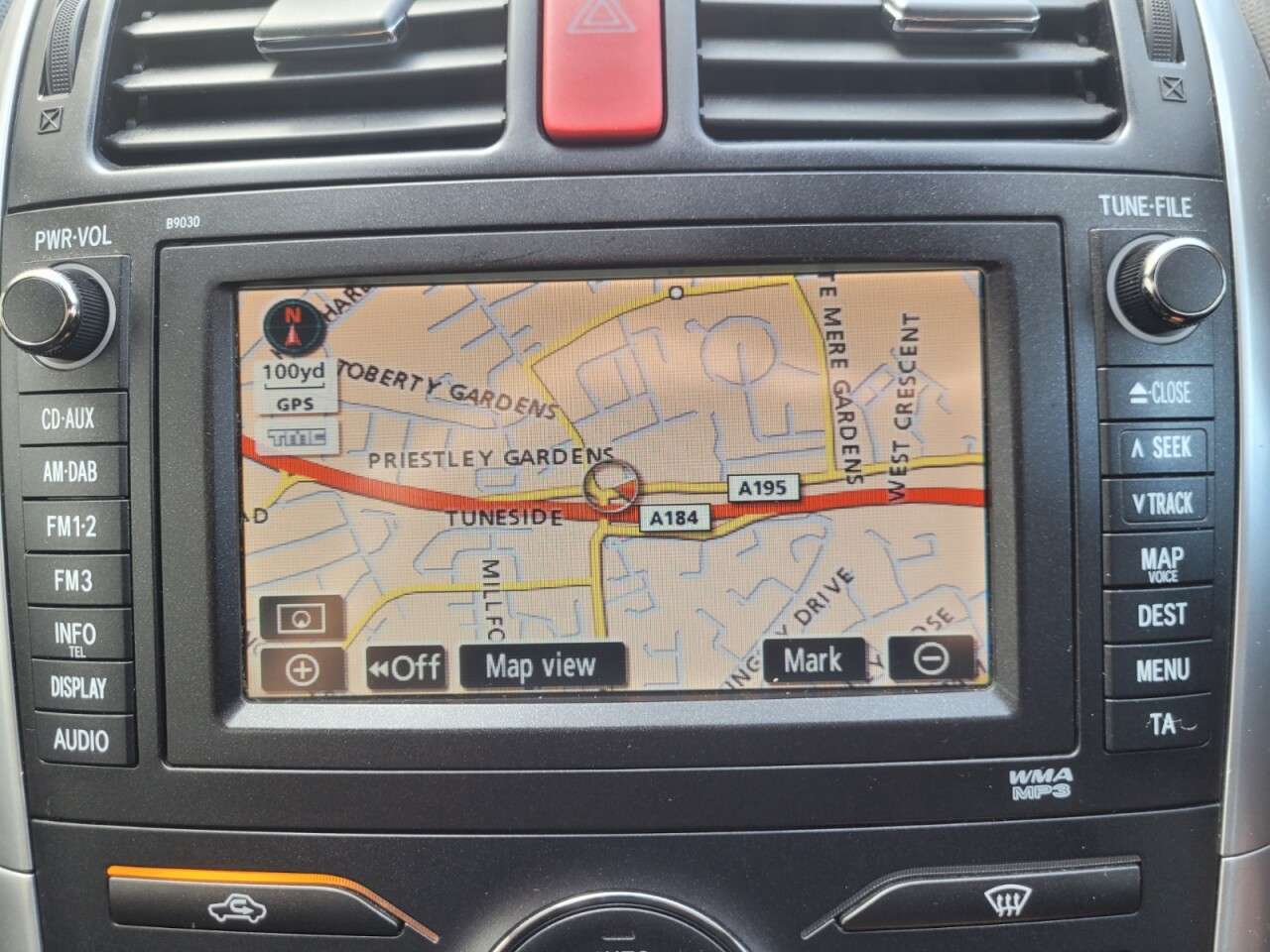 2011 TOYOTA AURIS 2011 TOYOTA AURIS