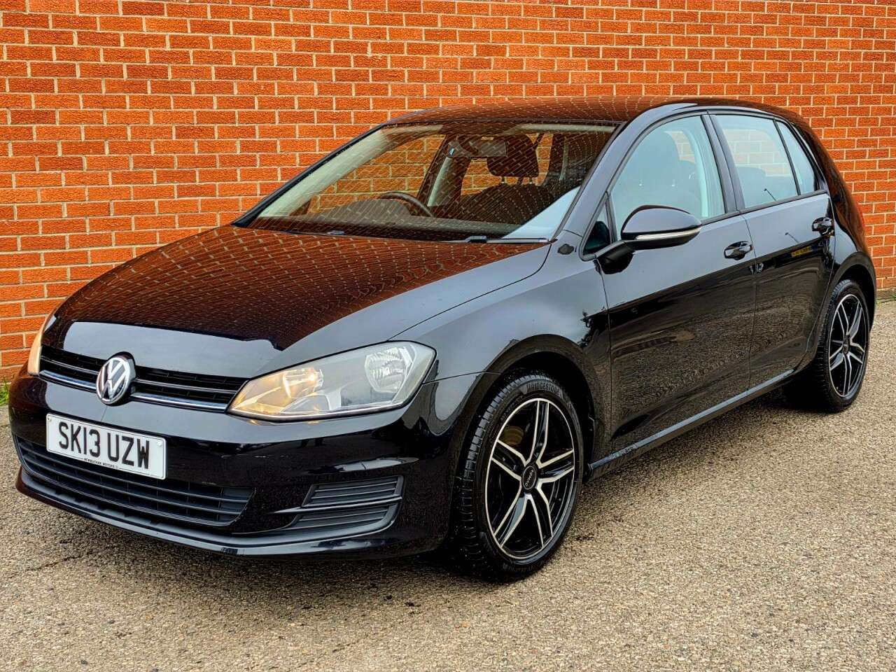 A 2013 VOLKSWAGEN GOLF 1.4 TSI BlueMotion Tech S Hatchback 5dr Petrol Manual Euro 5 (s/s) (122 ps) A 2013 VOLKSWAGEN GOLF 1.4 TSI BlueMotion Tech S Hatchback 5dr Petrol Manual Euro 5 (s/s) (122 ps)