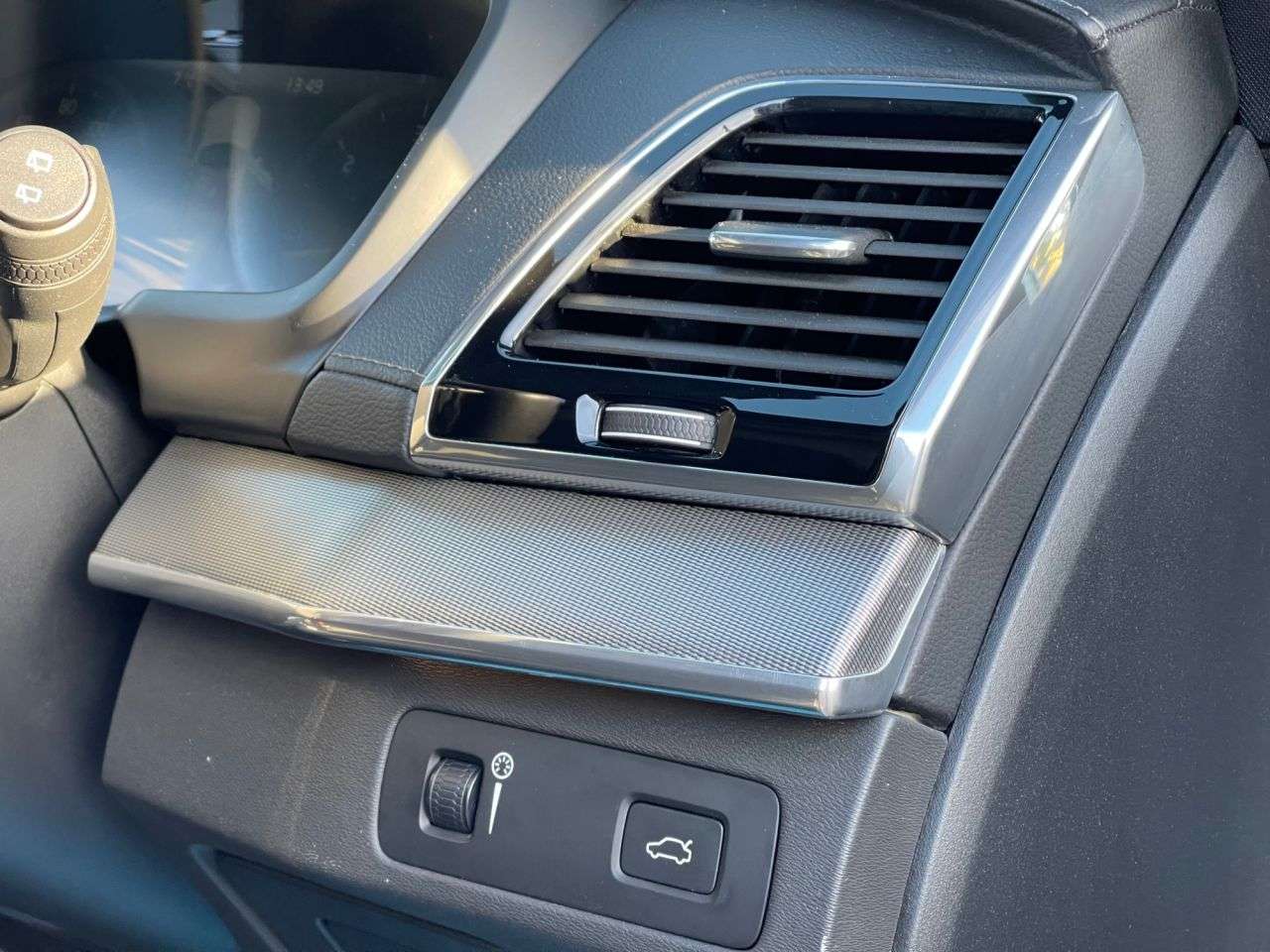 2019 VOLVO XC90 2019 VOLVO XC90