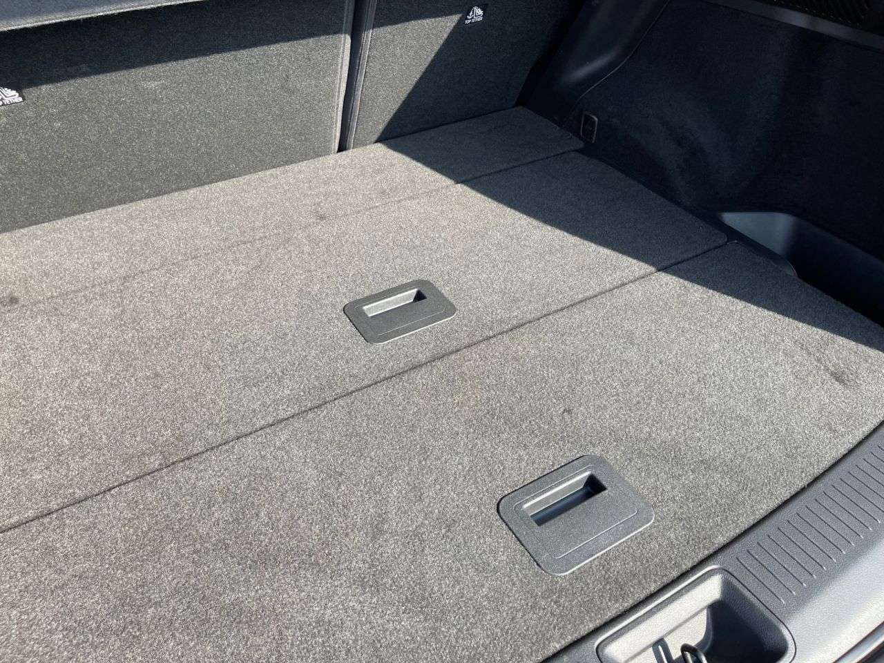 null NISSAN ARIYA null NISSAN ARIYA