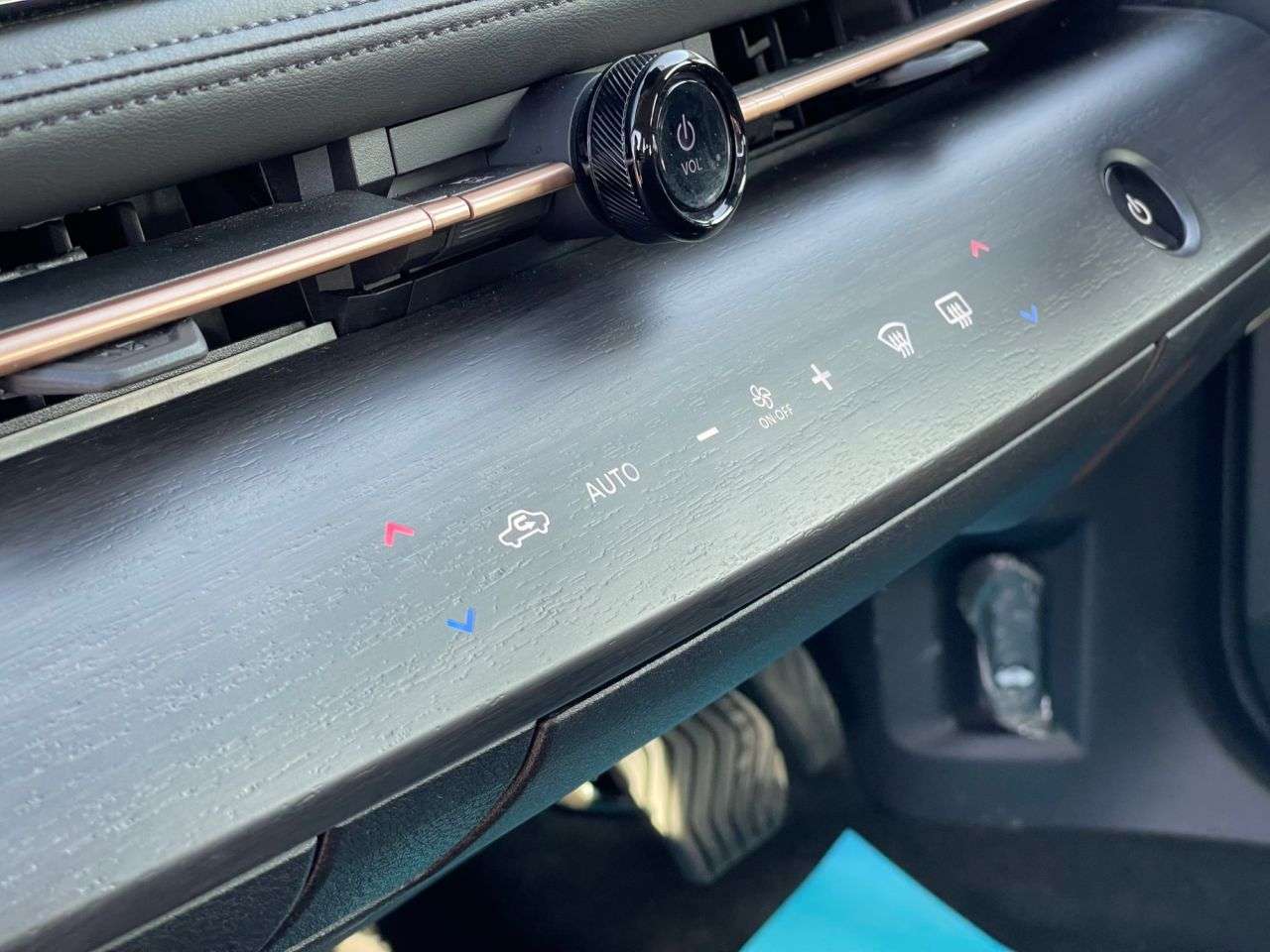 null NISSAN ARIYA null NISSAN ARIYA