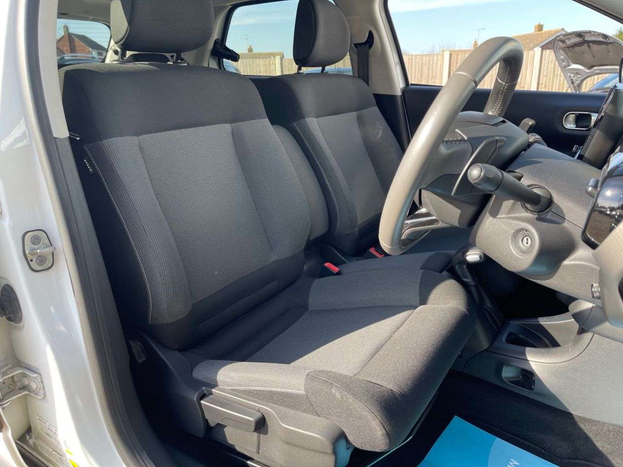 2015 CITROEN C4 CACTUS 2015 CITROEN C4 CACTUS