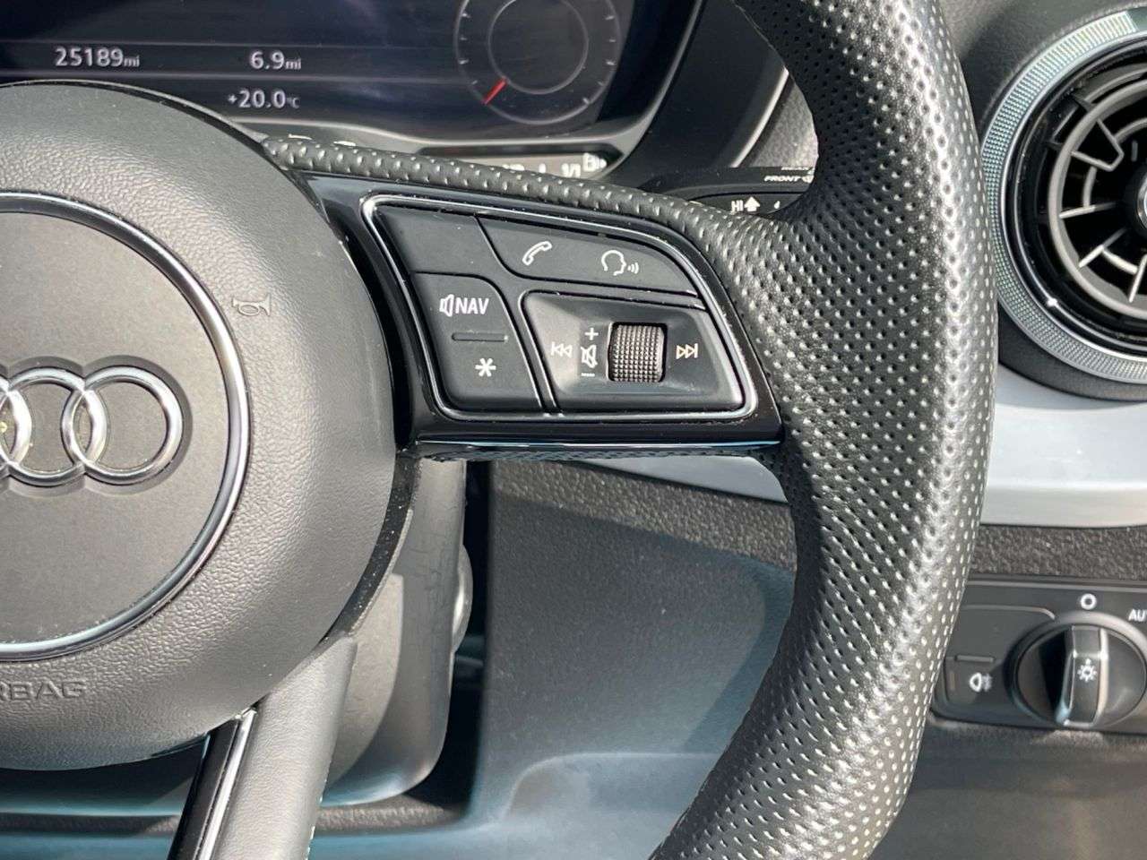 2023 AUDI Q2 2023 AUDI Q2