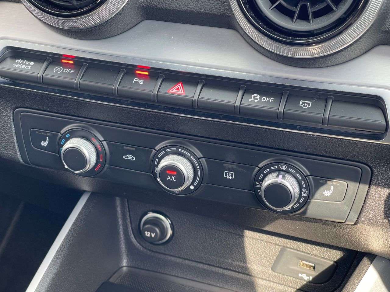 2023 AUDI Q2 2023 AUDI Q2