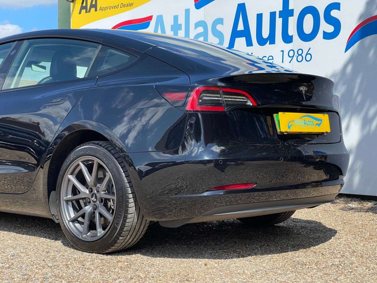 2022 TESLA MODEL 3 2022 TESLA MODEL 3