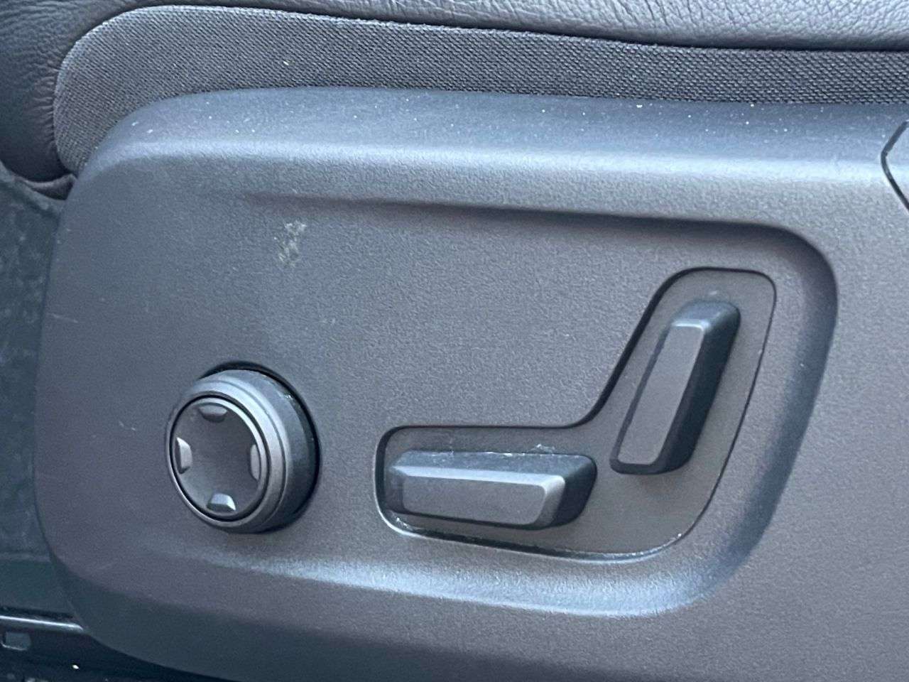 2021 VOLVO XC40 2021 VOLVO XC40