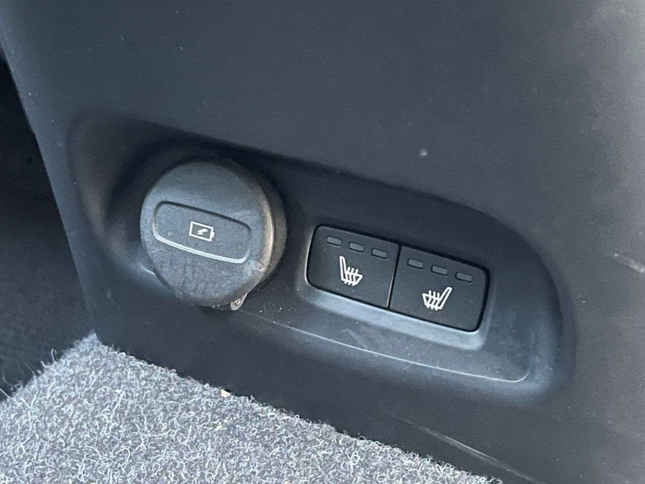 2021 VOLVO XC40 2021 VOLVO XC40