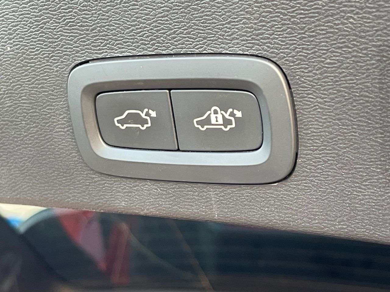 2021 VOLVO XC40 2021 VOLVO XC40