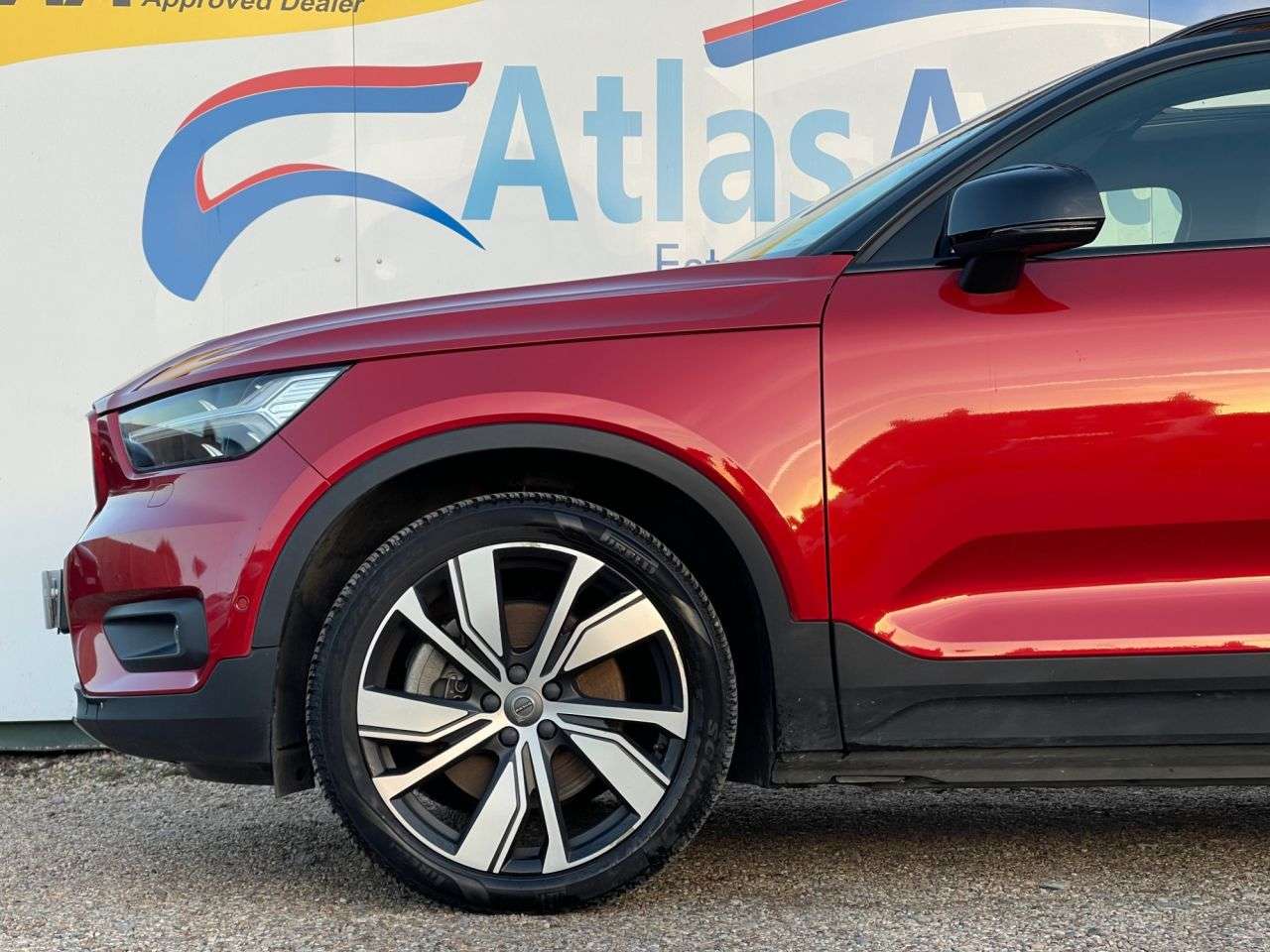 2021 VOLVO XC40 2021 VOLVO XC40