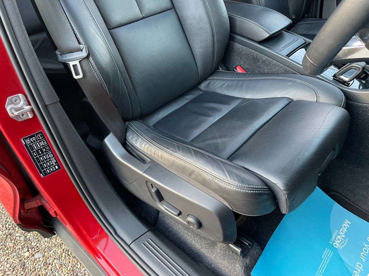 2021 VOLVO XC40 2021 VOLVO XC40