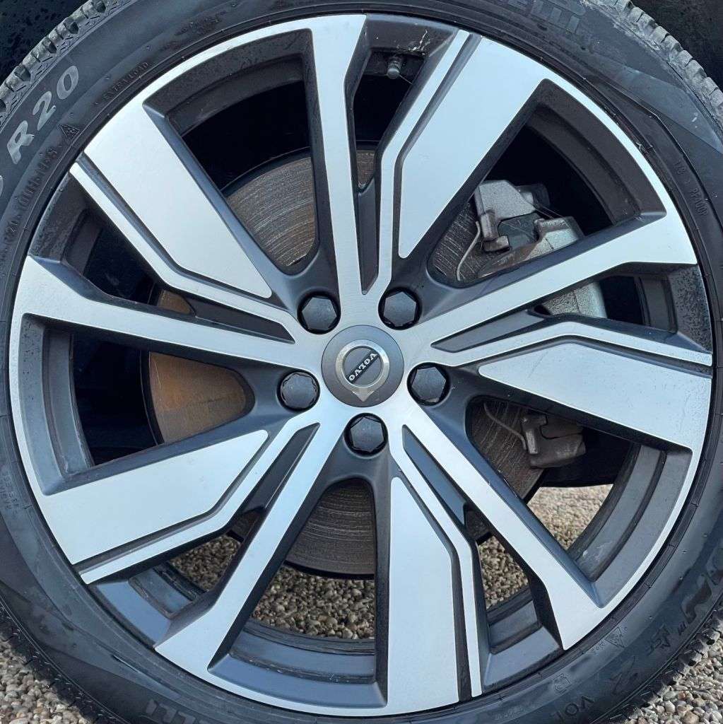 2021 VOLVO XC40 2021 VOLVO XC40